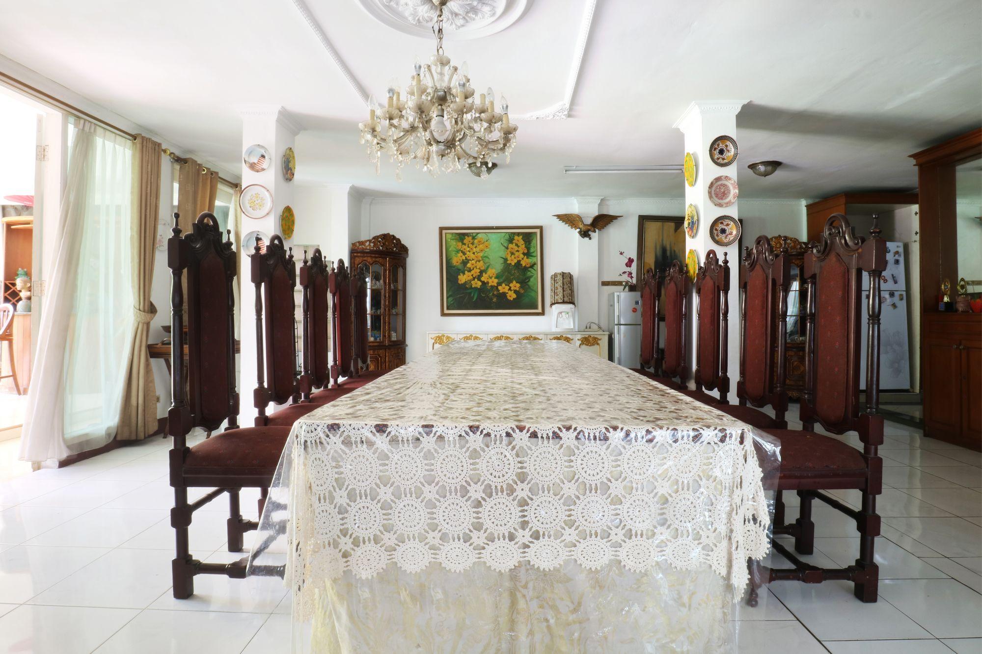 Villa Sri Manganti Джакарта Экстерьер фото